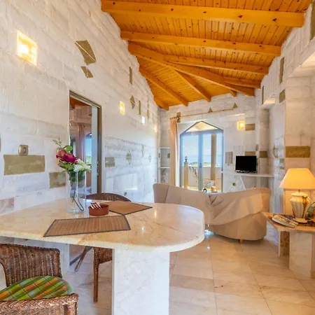 Paco's Luxury 19 * Oziás